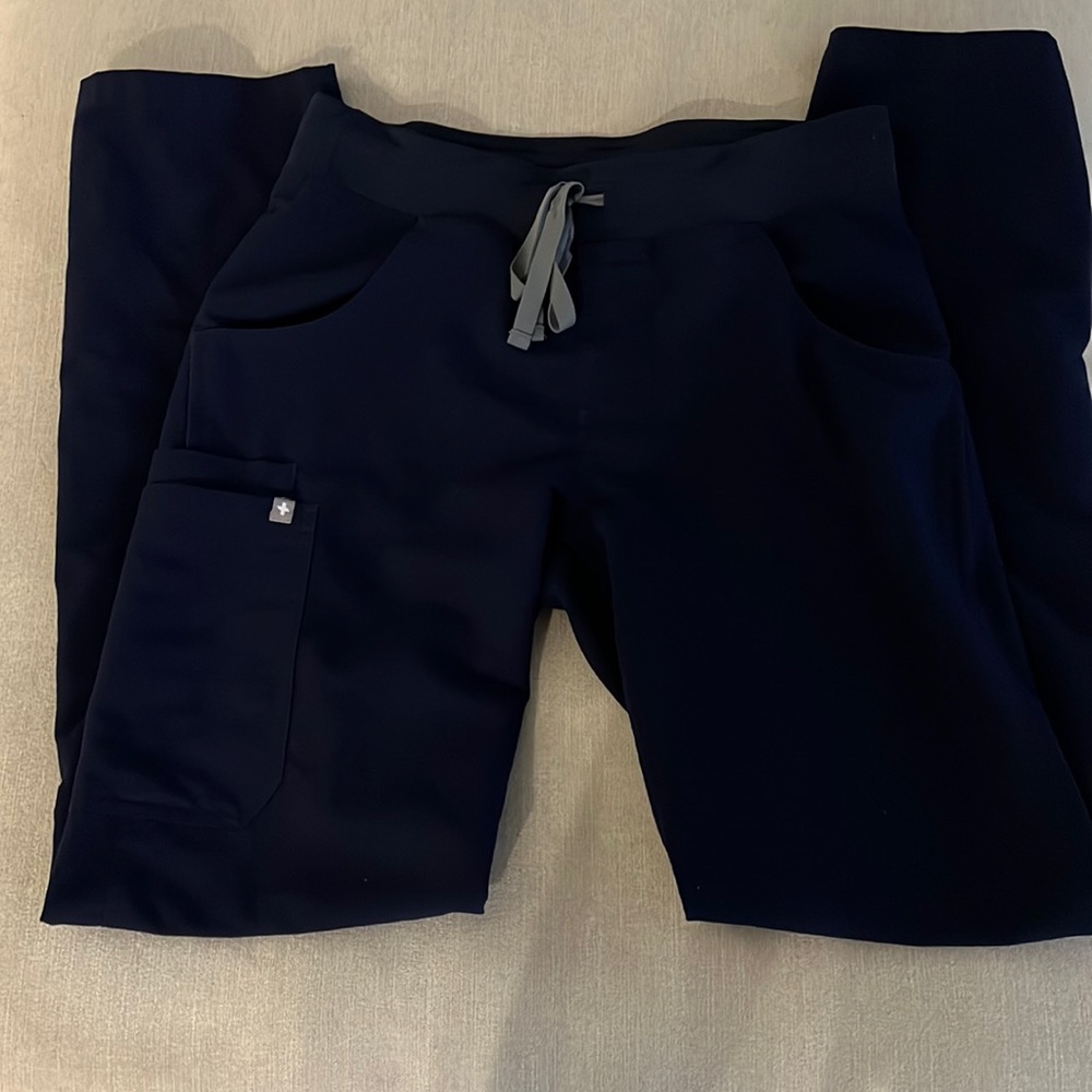 FIGS Kade Cargo Scrub Pant Navy Small Tall